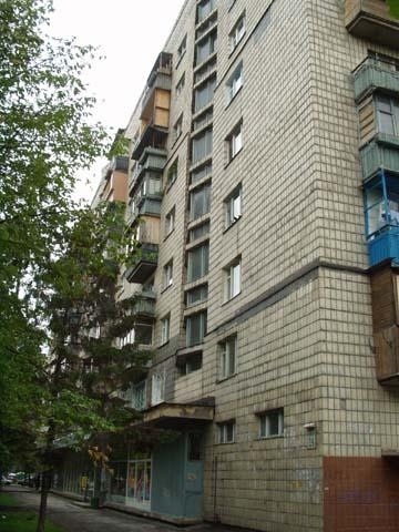 Киев, Энтузиастов ул., 39