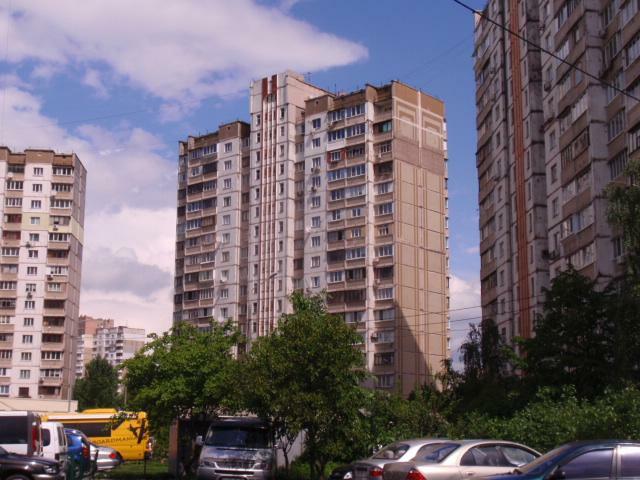 Киев, Радунская ул., 32