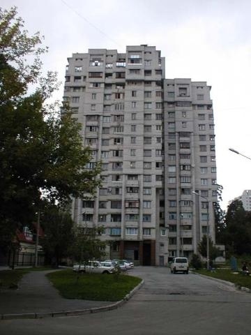 Киев, Верховинная ул., 34