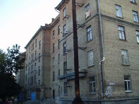 Киев, Вышгородская ул., 54