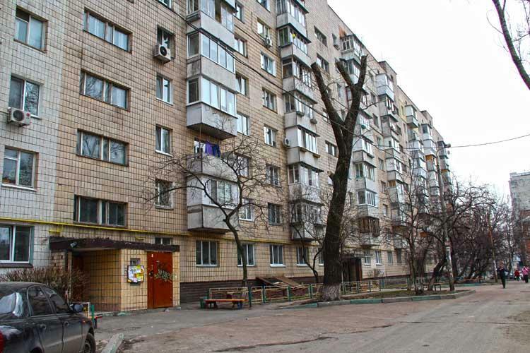 Киев, Автозаводская ул., 89А