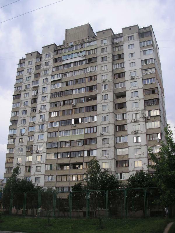 Киев, Автозаводская ул., 67