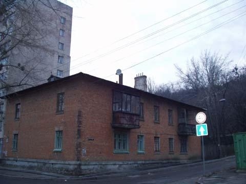 Киев, Нововокзальная ул., 37