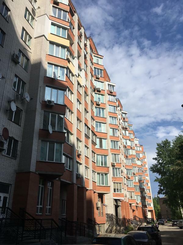 Продажа 3-комнатной квартиры 91 м², Хмельницкая ул., 10