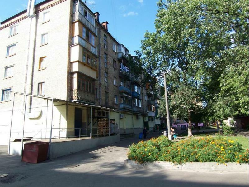 Киев, Юрия Литвинского ул., 33