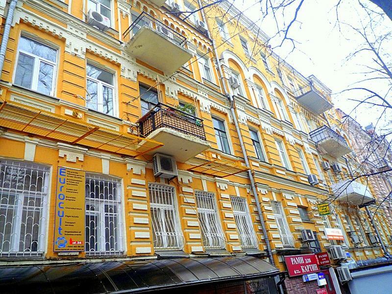Киев, Пушкинская ул., 9А