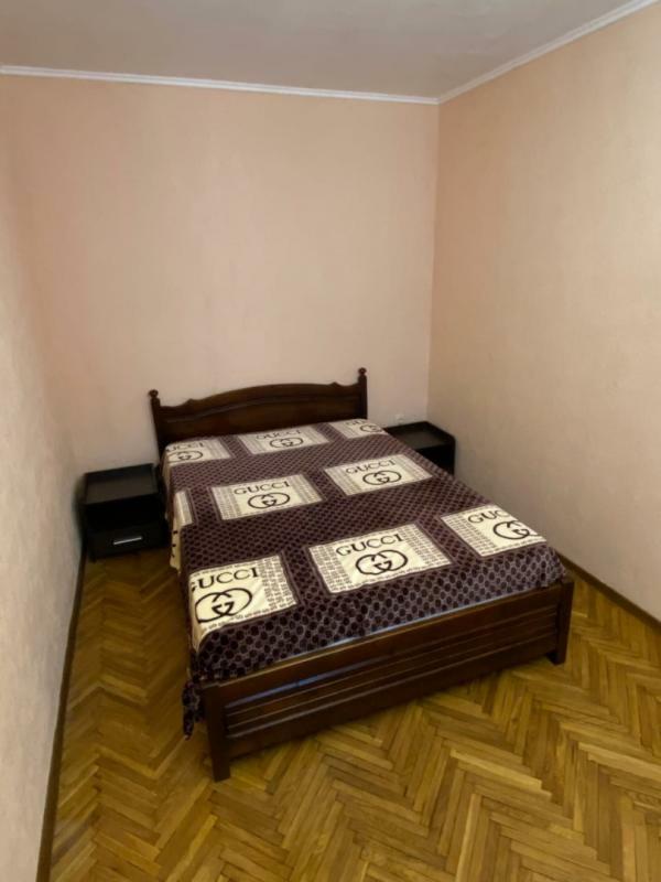 Продажа 3-комнатной квартиры 51 м², Петрова Генерала ул., 27