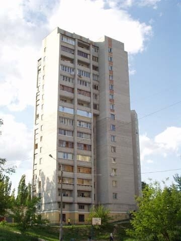 Киев, Бориса Гарина ул., 53