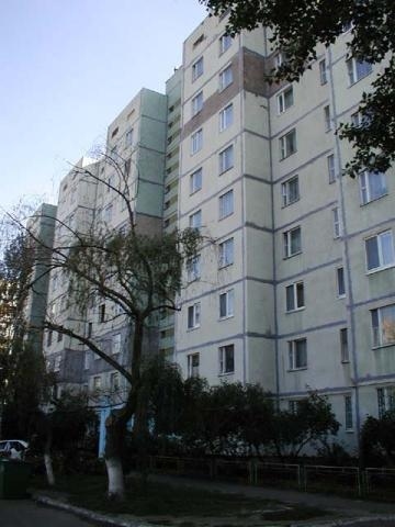 Киев, Героев Днепра ул., 49