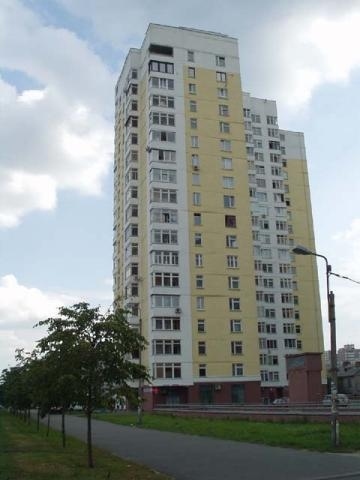 Киев, Харьковское шоссе, 152А