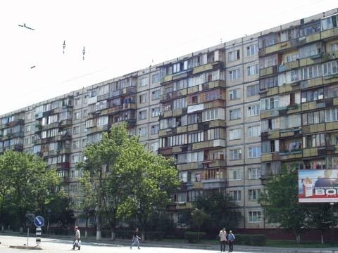 Киев, Перова бул., 25
