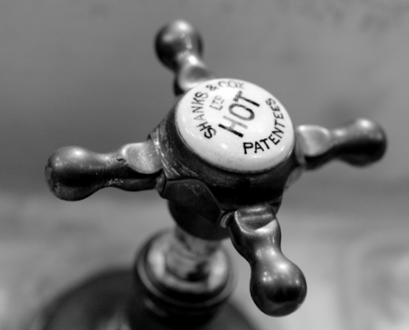 Новые тарифы на горячую воду в Полтаве в сентябре 2017 года