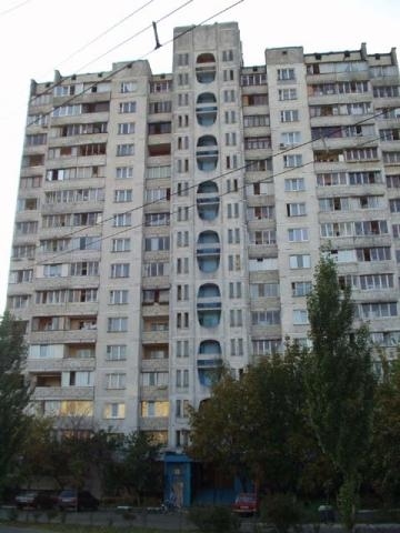 Киев, Героев Днепра ул., 23