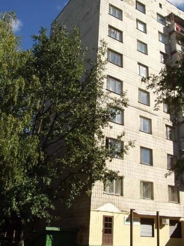 Киев, Дегтяревская ул., 49