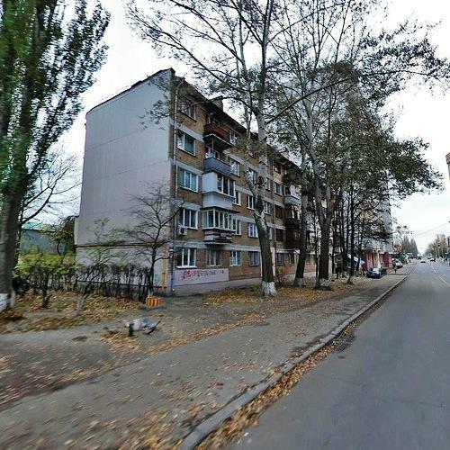 Киев, Волынская ул., 31