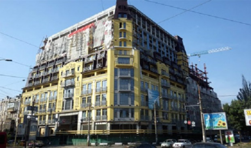 Проблемное строительство в Киеве: в новостройке, возможно, незаконно регистрируют право собственности на квартиры