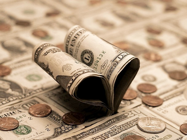 Что ждет курс доллара на Пасху: мнение банкиров