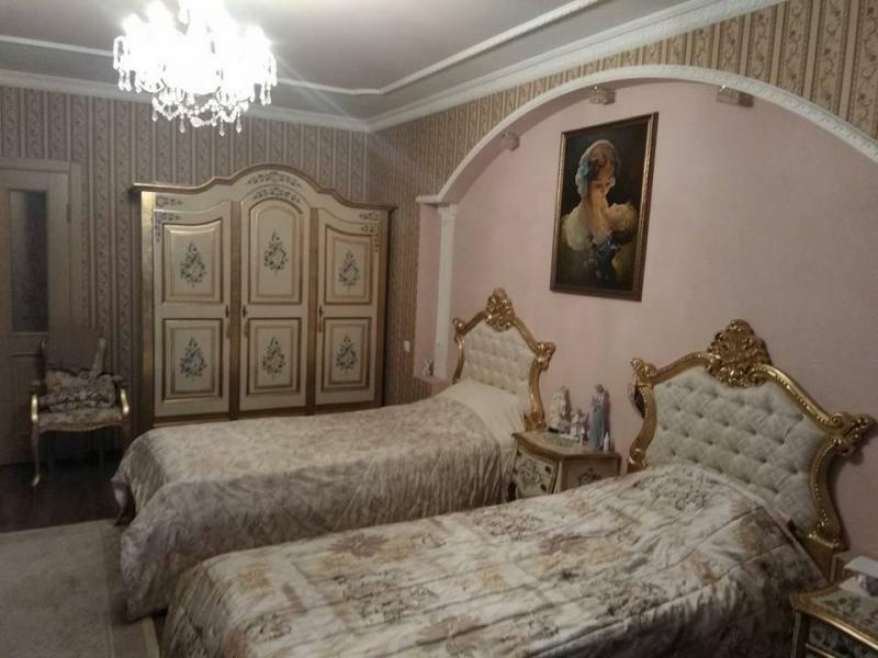 Продажа 3-комнатной квартиры 140 м², Владимира Антоновича ул., 26