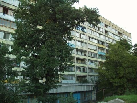 Київ, Котельникова вул., 87