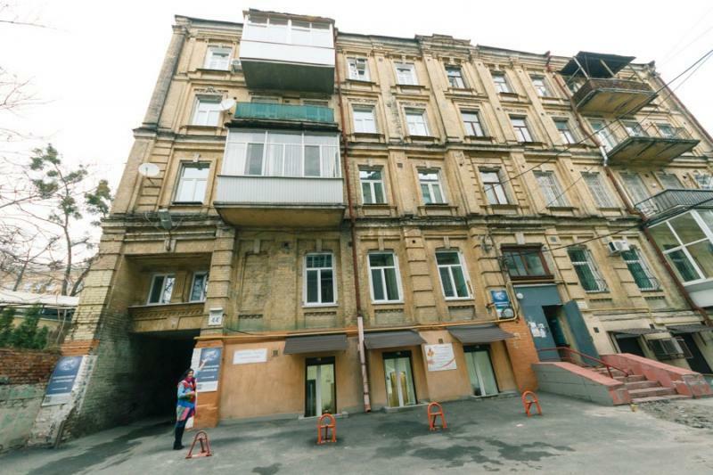 Продажа 4-комнатной квартиры 100 м², Саксаганского ул., 44Б