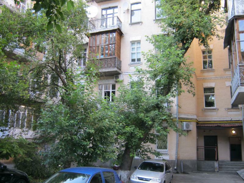 Киев, Пушкинская ул., 39