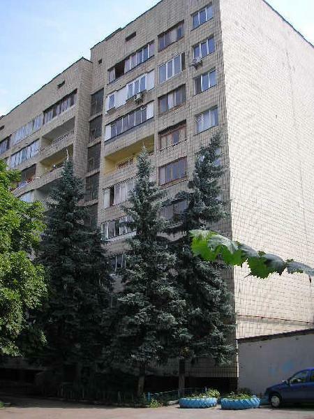 Киев, Ереванская ул., 10А