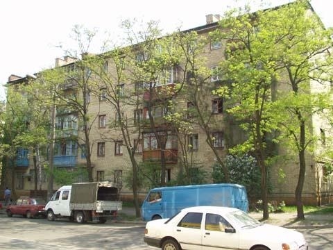 Киев, Ивана Сергиенко ул., 23А