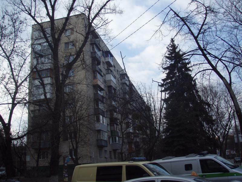 Киев, Кирилловская ул., 131
