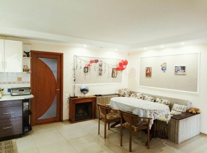 Продаж 5-кімнатної квартири 108 м², Ільфа і Петрова вул., 47