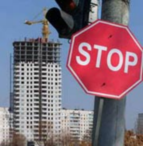 На Татарці зріє черговий будівельний скандал – на місці кортів з’явився котлован. ФОТО