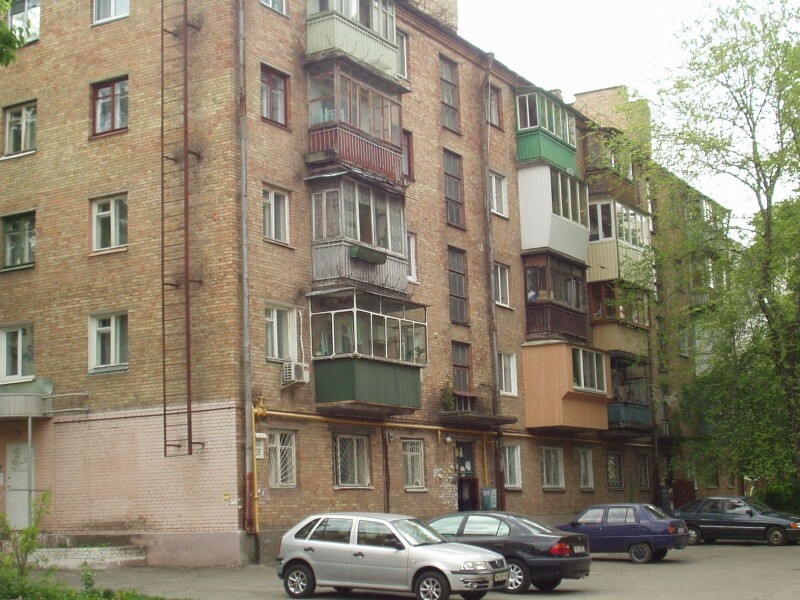 Киев, Семьи Идзиковских ул., 39А