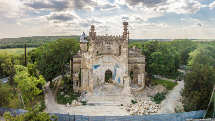 Ход реставрации: одесский дворец Курисов сняли с воздуха (фото)