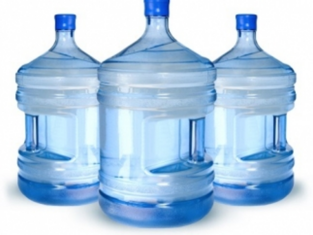 Как украинцам выбрать питьевую воду