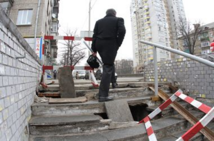 В подземных переходах в Киеве исчезнут ларьки и появятся туалеты