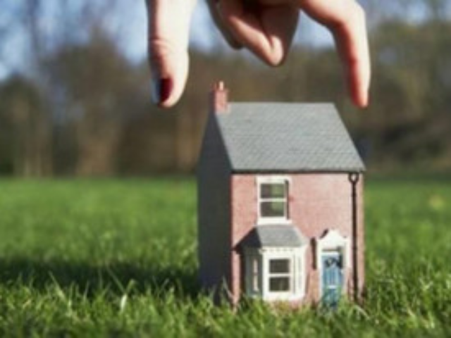 Как получить право собственности на бесхозную недвижимость?