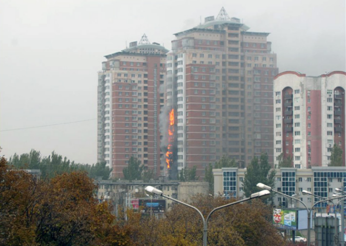 Масштабный пожар в Донецке уничтожил 50 балконов
