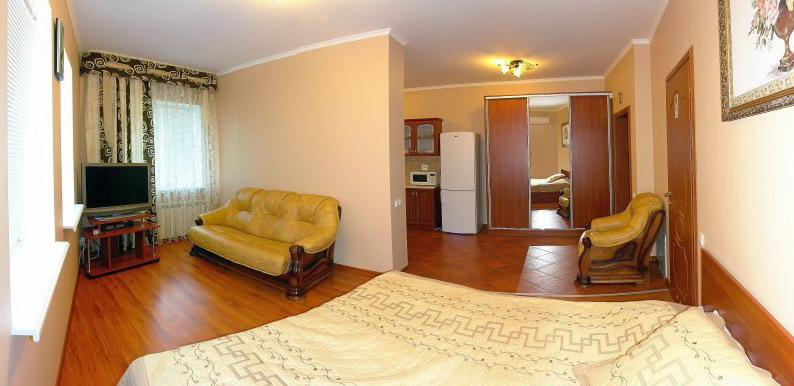 1-комнатная квартира посуточно 42 м², Суховоля ул., 9