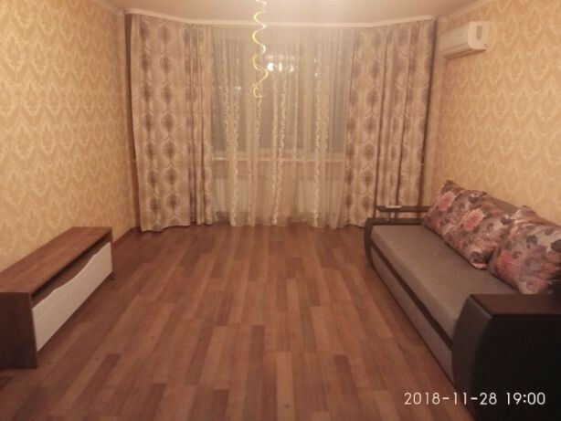 Продаж 2-кімнатної квартири 80 м², Кричевского ул., 40