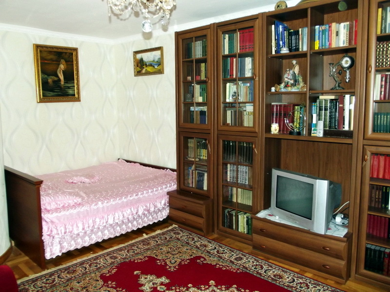 1-комнатная квартира посуточно 36 м², Стебницкая ул., 66