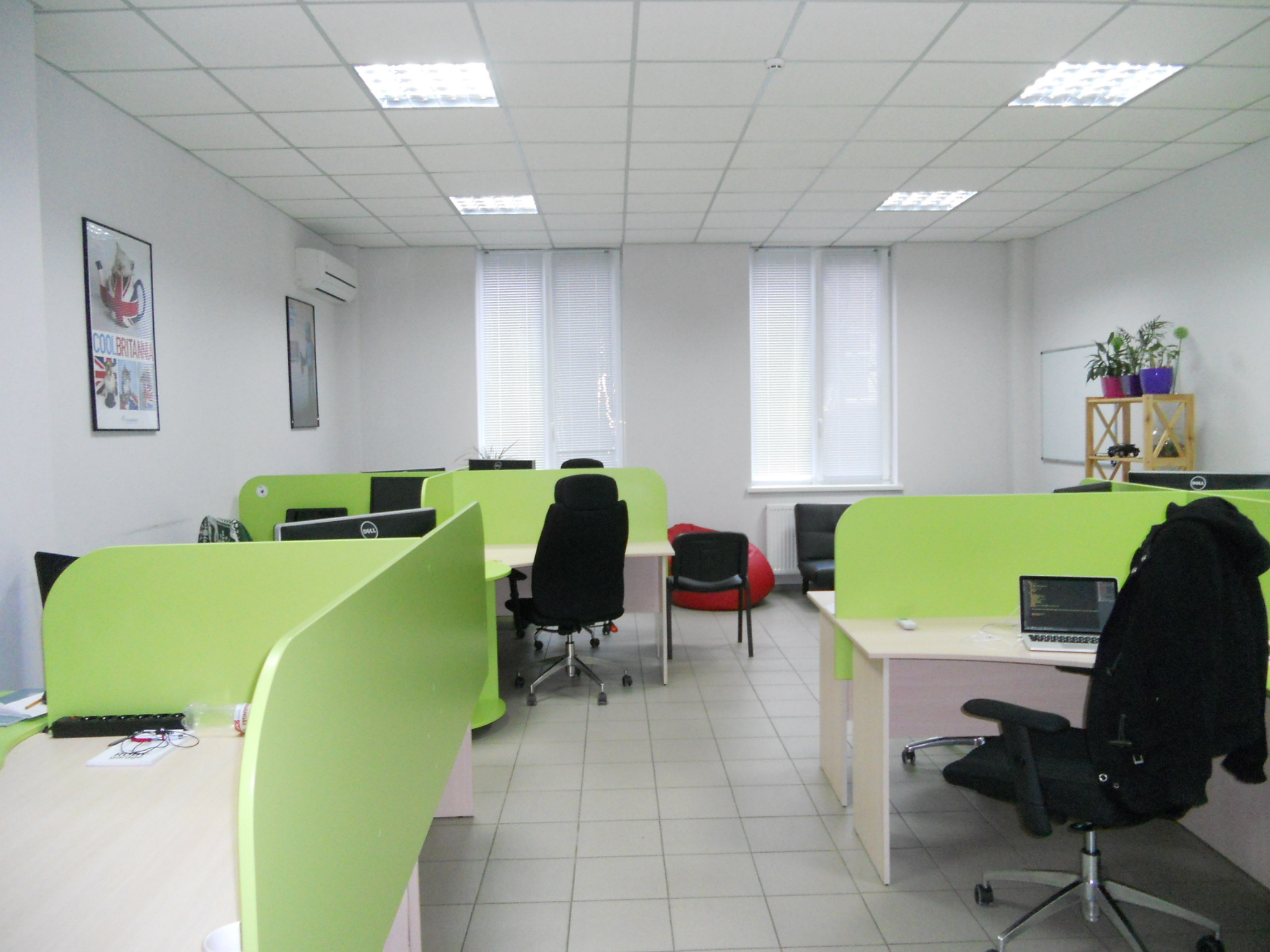 Оренда офісу 340 м², Дмитрія Яворницького просп.