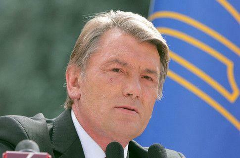 Ющенко не намерен уходить из политики 