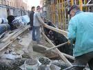 Около 100 тысяч украинских строителей остаются без работы