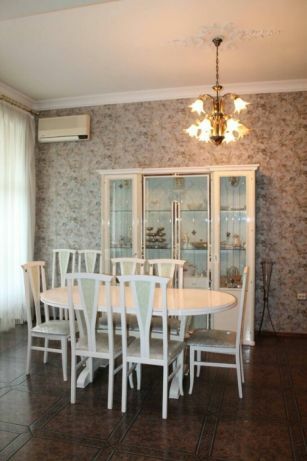 Аренда 5-комнатной квартиры 150 м², Пироговская ул., 5