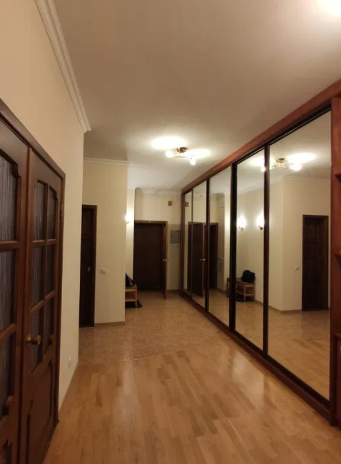 Аренда 3-комнатной квартиры 140 м², Сечевых Стрельцов ул., 001