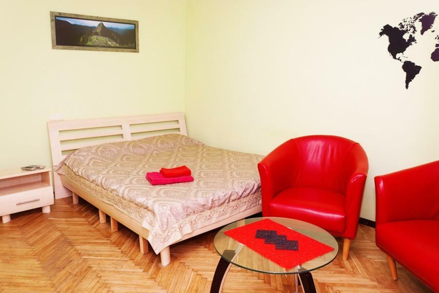 1-кімнатна квартира подобово 36 м², Лесі Українки бул., 3