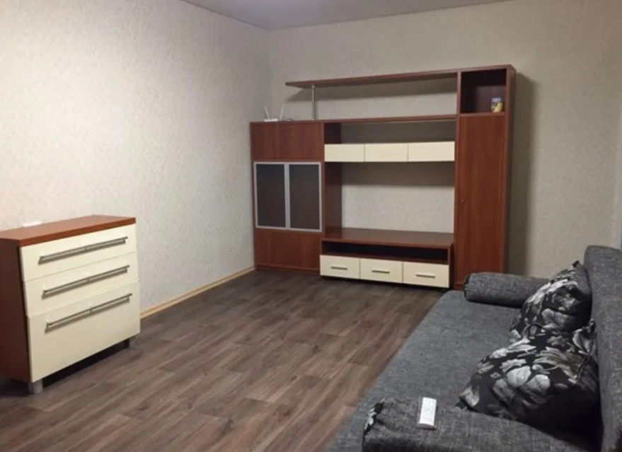 Аренда 2-комнатной квартиры 55 м², Академика Янгеля ул., 001