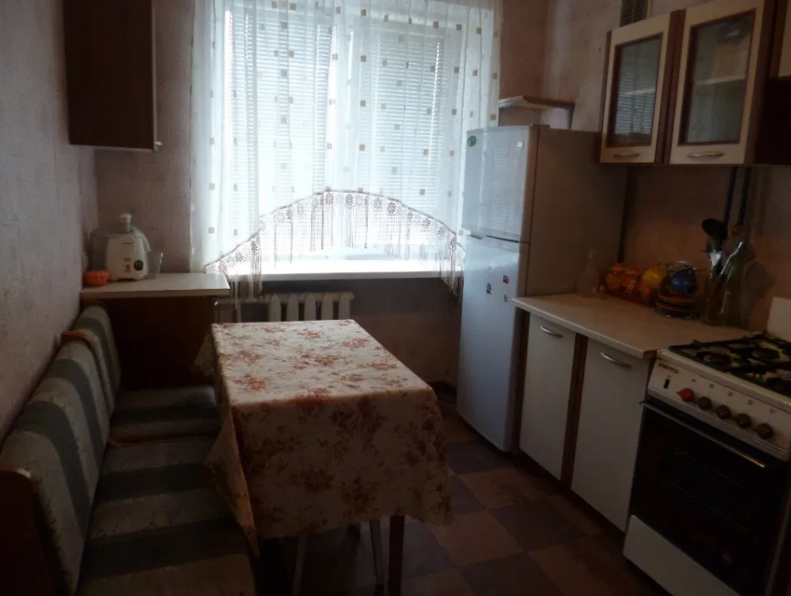 Аренда 1-комнатной квартиры 40 м², Маршала Малиновского ул., 001