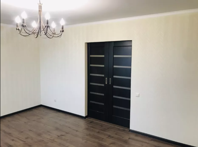 Продажа 2-комнатной квартиры 63 м², Молоджна ул., 1