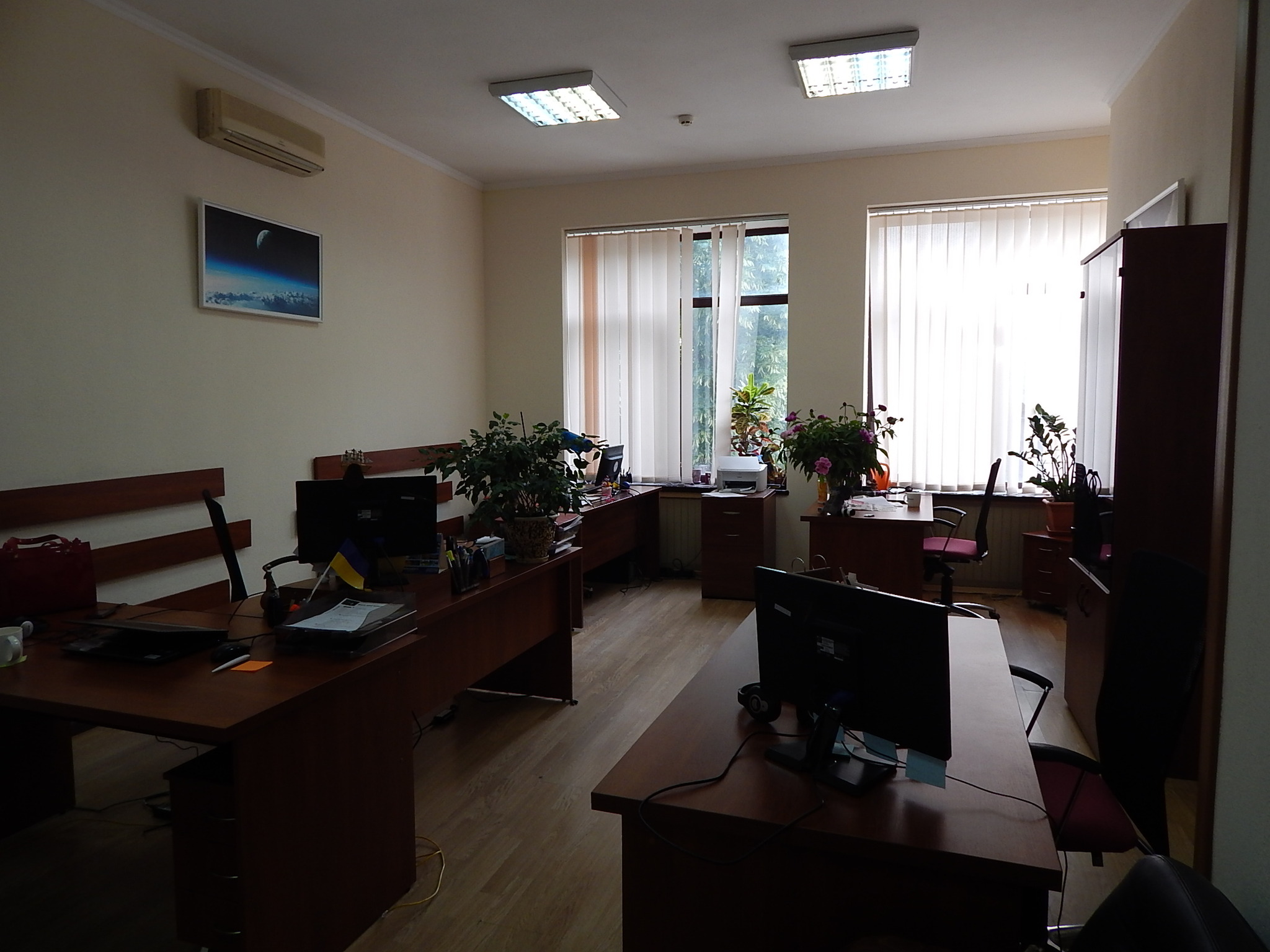 Оренда офісу 58 м², Дмитрія Яворницького просп.