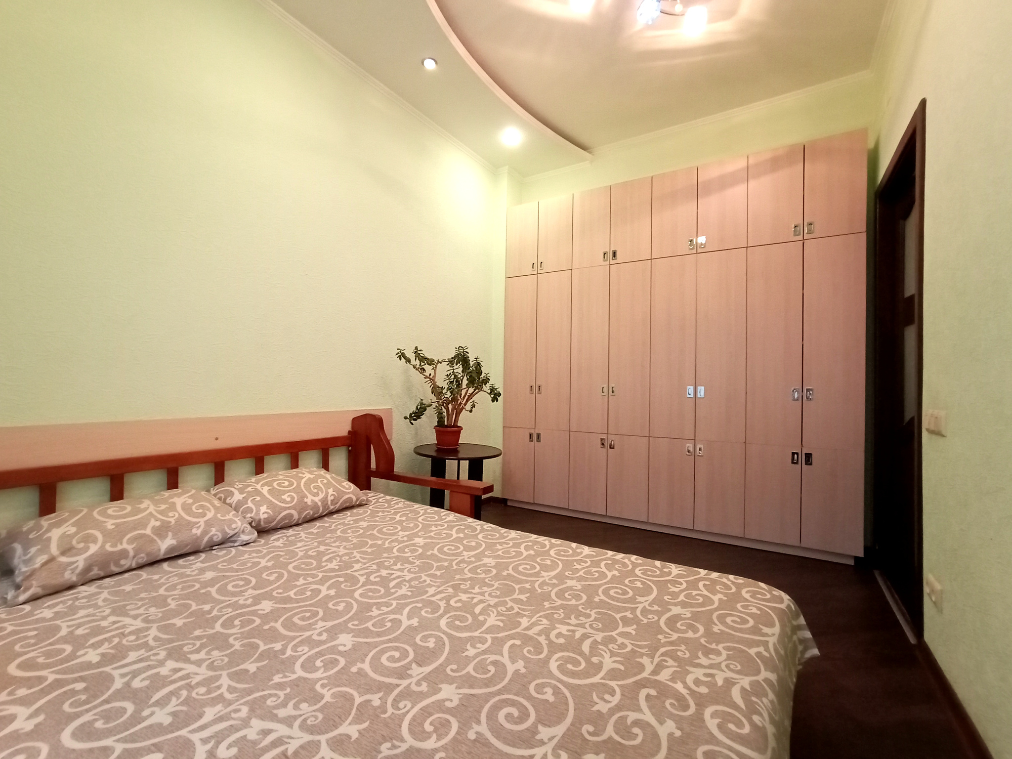 2-кімнатна квартира подобово 50 м², Данилевського вул., 22